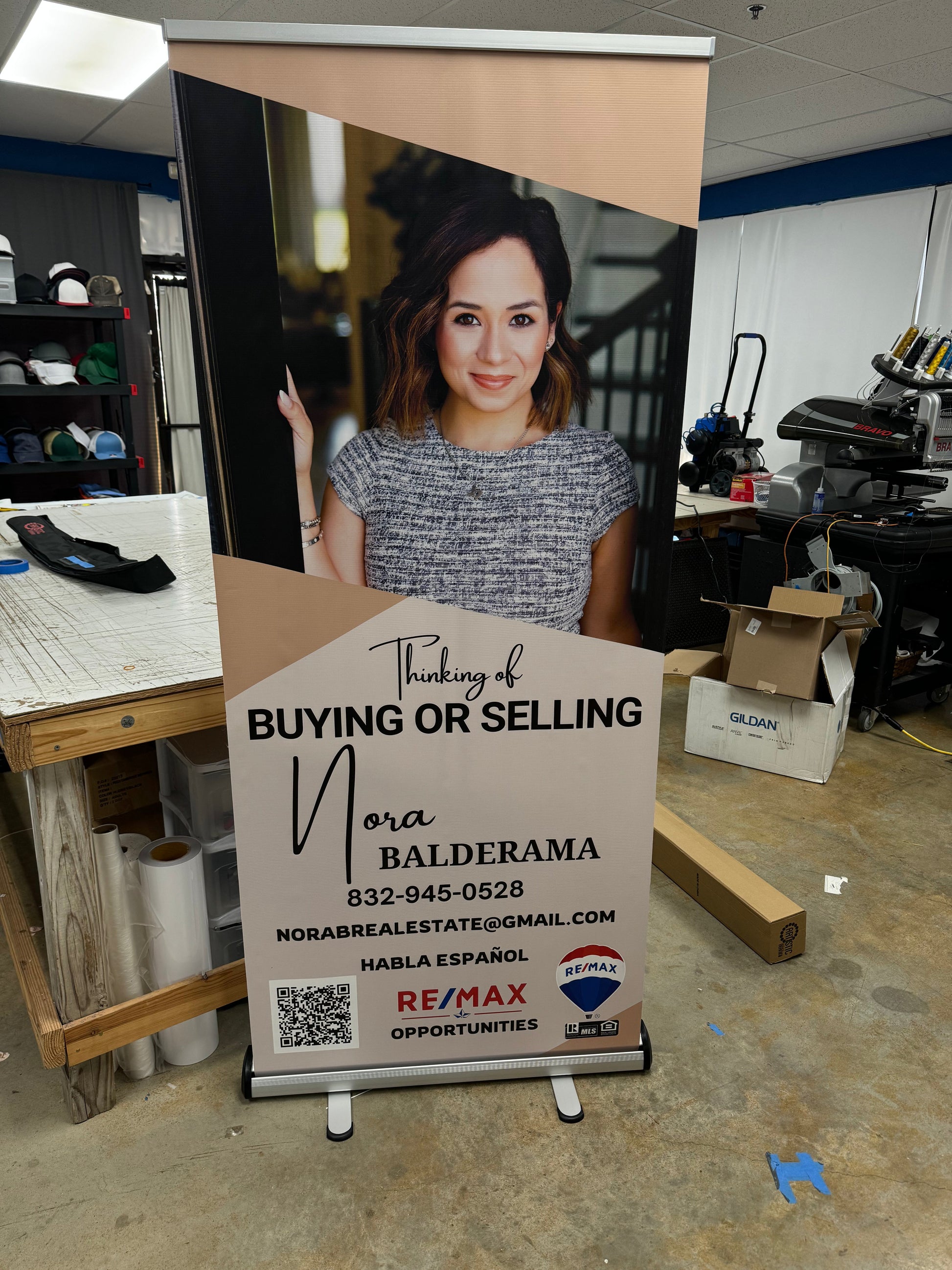 Premium Retractable Retail Display Banner - Fast Shipping & Affordable Pricing Roll Up Banner Show Off Your Threads