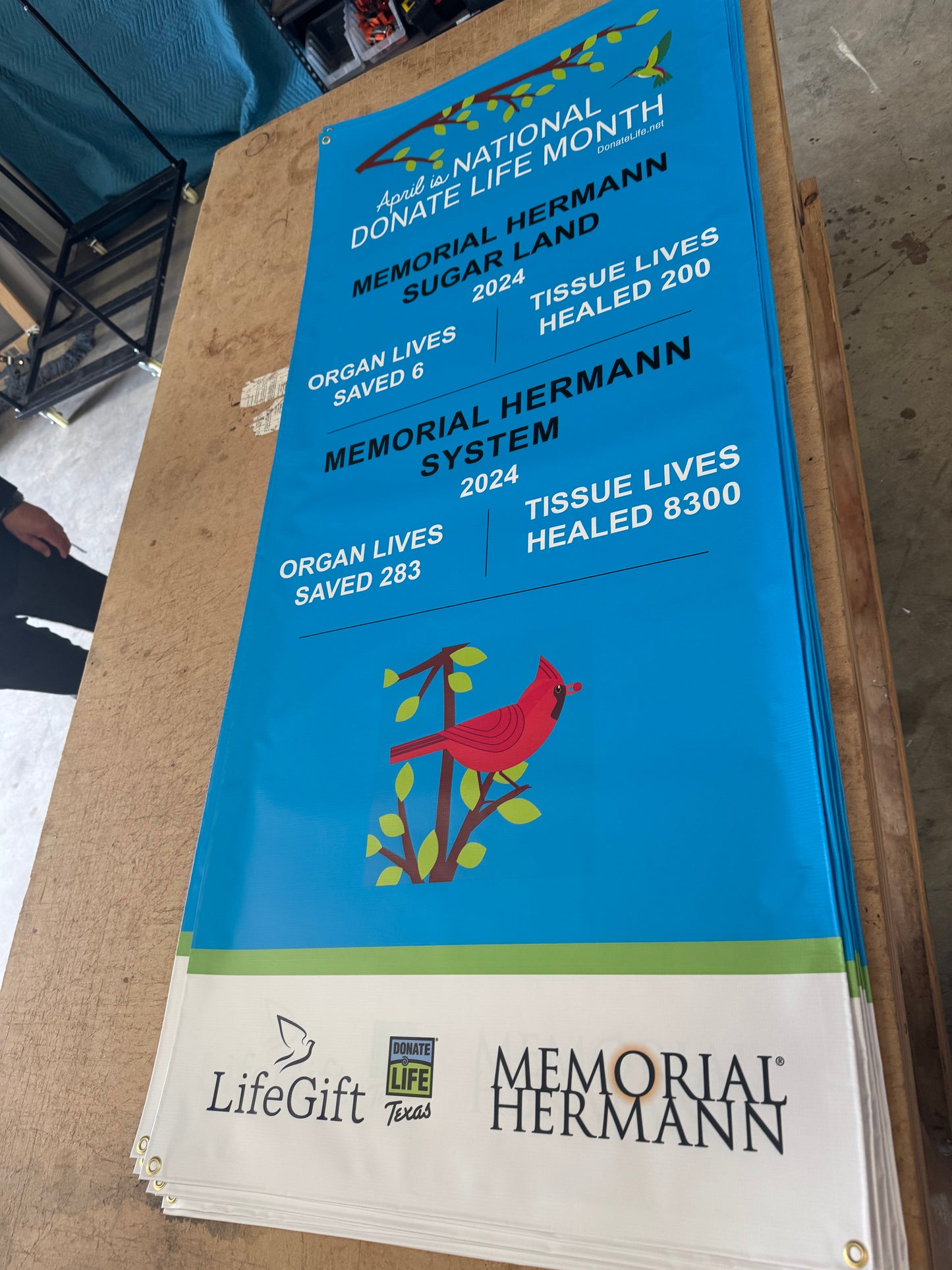 Premium Retractable Retail Display Banner - Fast Shipping & Affordable Pricing Roll Up Banner Show Off Your Threads