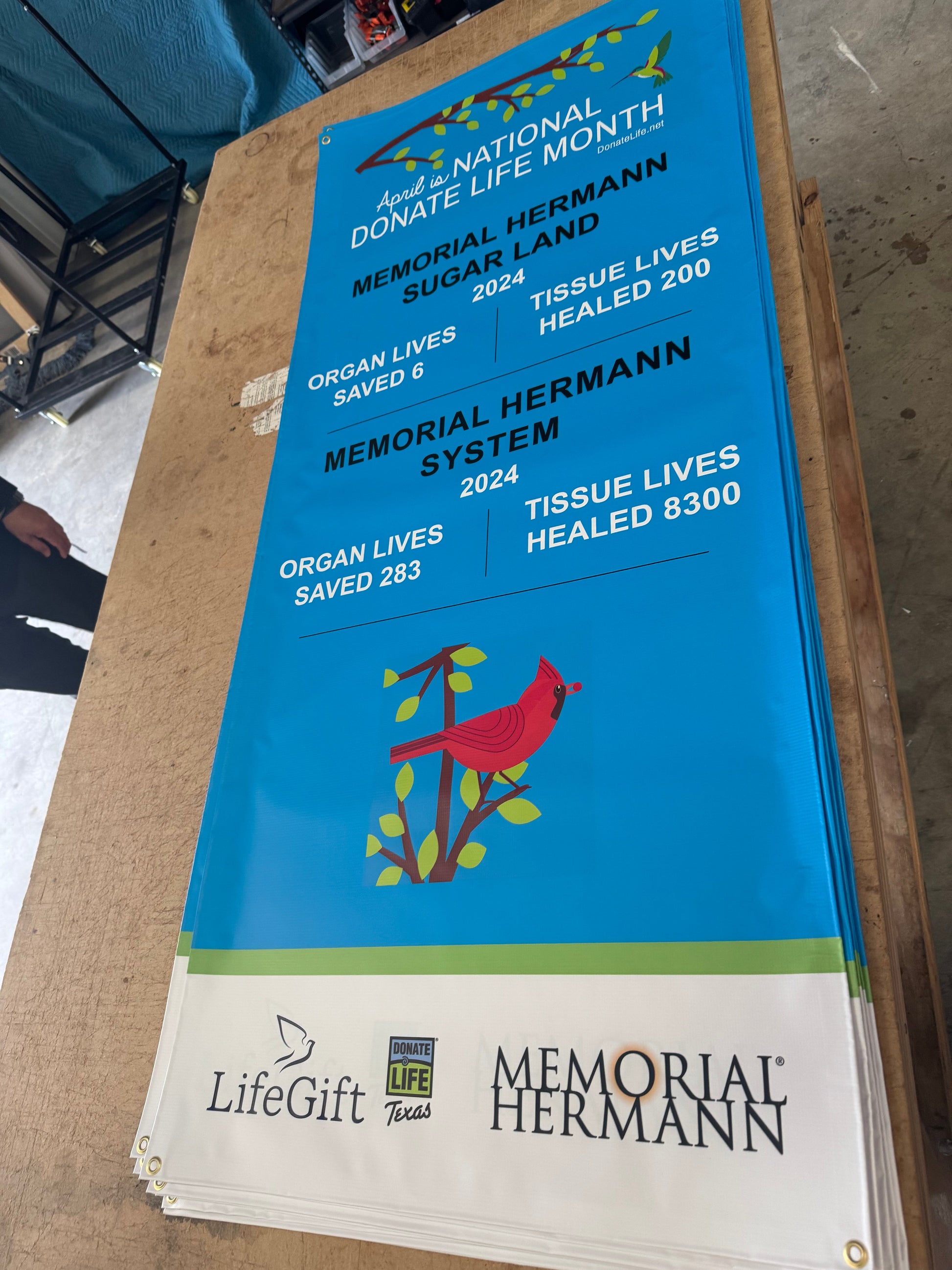 Premium Retractable Retail Display Banner - Fast Shipping & Affordable Pricing Roll Up Banner Show Off Your Threads