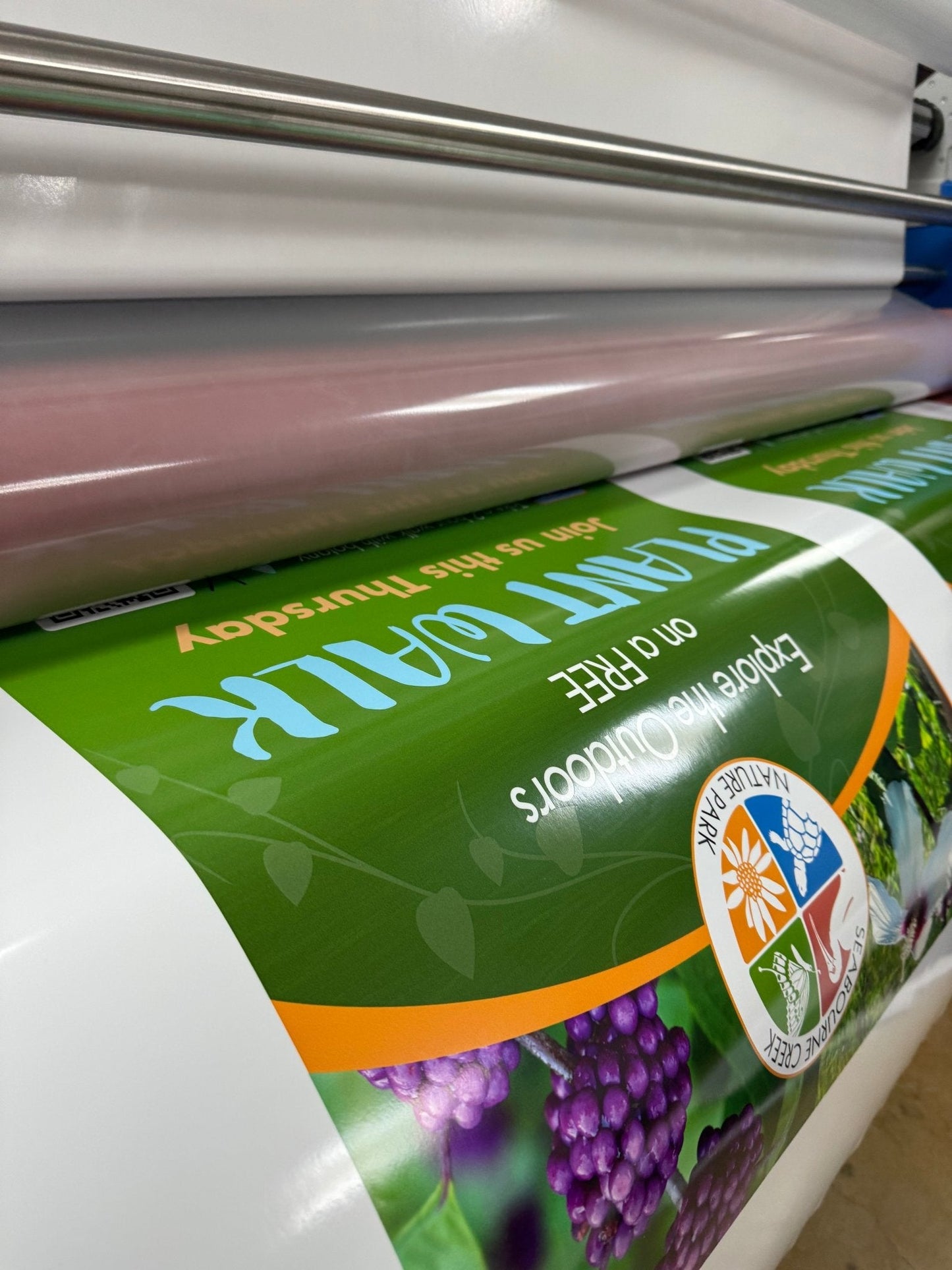 Custom Wayfinding, Directional, and Informational Plastic Signs – High-Quality Custom Logo Printed Signs for Navigation and Information sign Show Off Your Threads